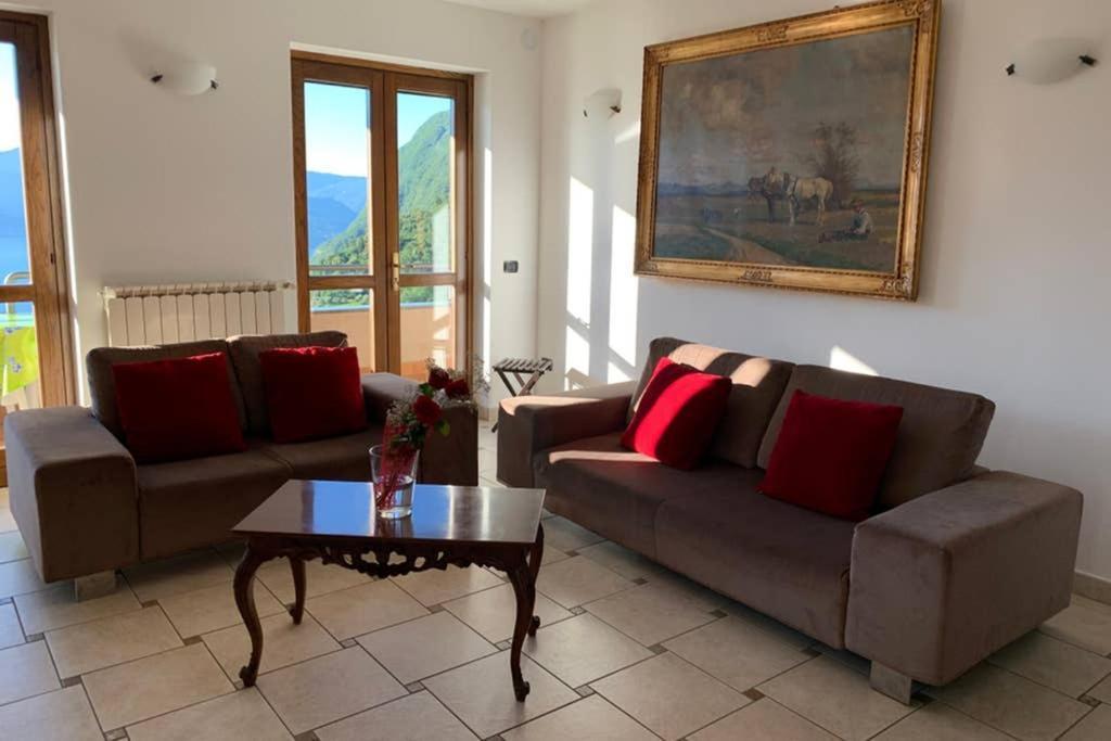 Cozy House On Iseo Lake 丰泰诺 外观 照片